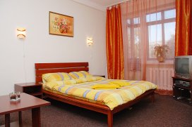 Квартира посуточно в Львове на пл. Рынок, 25